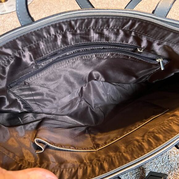 LoveVook Gray Shoulder Bag. PU Leather.  Zip Closure, Front and Inside Pockets. - Picture 6 of 8